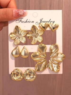 IMG-20251021-WA0031 5pcs Gold Smooth Earings